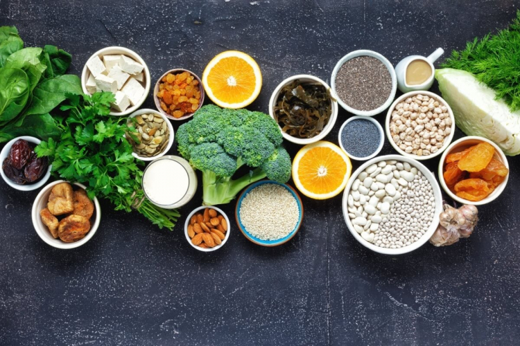 Veja alimentos ricos em cálcio para quem não consome leite