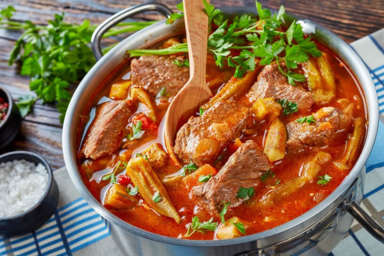 5 receitas surpreendentes com quiabo para o almoço