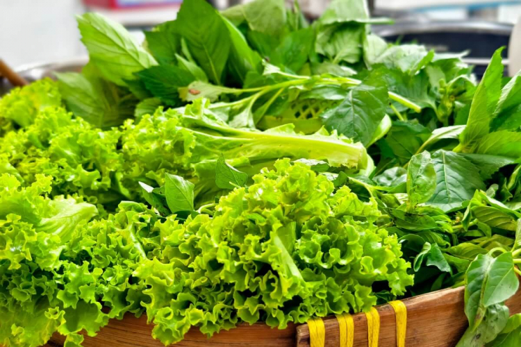 7 benefícios das folhas verdes para a saúde