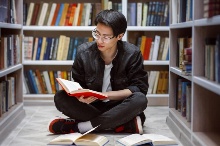 5 livros essenciais para quem vai prestar Enem