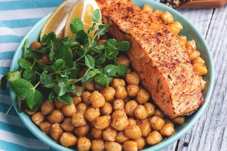 Receitas grelhadas: 5 pratos ricos em proteínas para o almoço ou jantar
